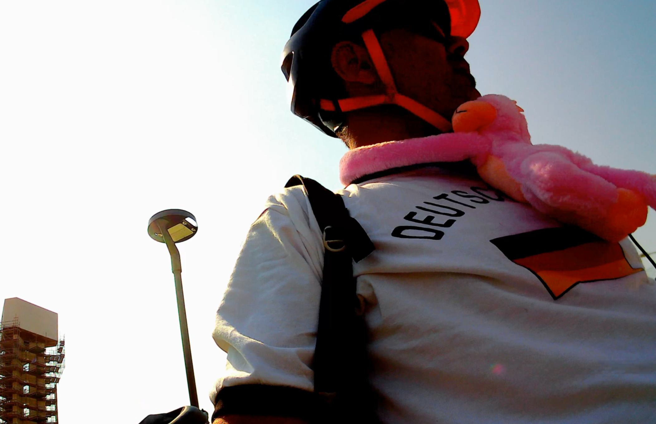 Bike ride con la scimmietta rosa Bike ride con la scimmietta rosa